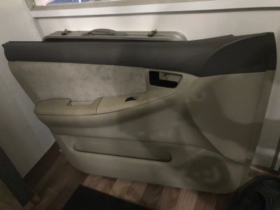 Лот: 15643759. Фото: 1. Обшивка двери Toyota Corolla. Салон