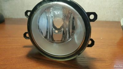 Лот: 13473598. Фото: 1. Противотуманная фара Toyota оригинал. Оптика и освещение