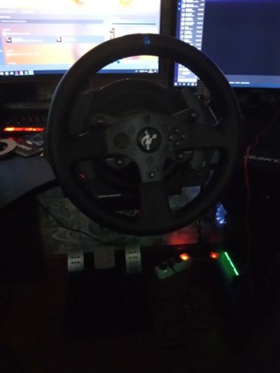 Лот: 15824312. Фото: 1. Игровой руль Thrustmaster T300... Рули, джойстики