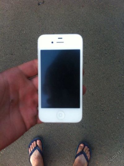 Лот: 5707510. Фото: 1. Продам Iphone 4 на 16gb срочно. Смартфоны
