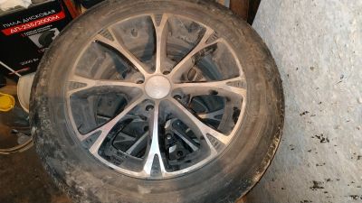 Лот: 17475361. Фото: 1. Комплект шин Bridgestone на литых... Шины