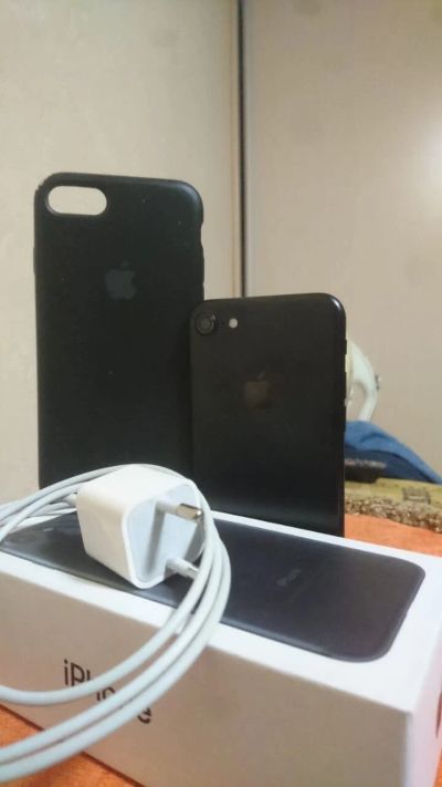 Лот: 14025002. Фото: 1. iPhone 7 Black 32GB. Смартфоны