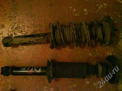 Лот: 430747. Фото: 1. задняя стойка на NISSAN PRIMERA... Ходовая, подвеска, рулевое управление