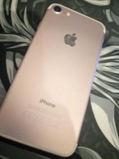 Лот: 20077053. Фото: 1. iphone 7. Смартфоны