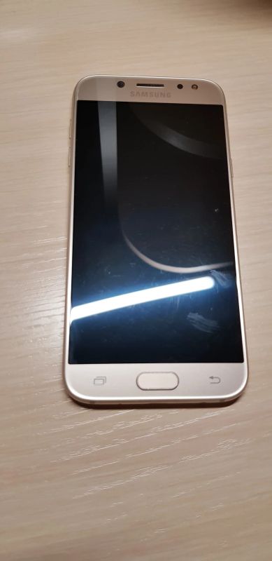 Лот: 13988493. Фото: 1. Samsung J5 2017 16gb gold. Смартфоны
