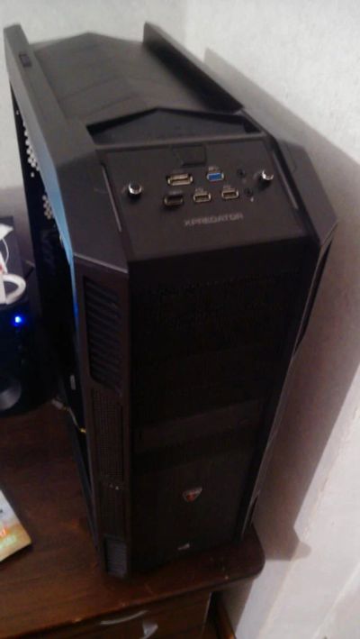 Лот: 5168113. Фото: 1. Корпус AeroCool XPredator. Корпуса, блоки питания