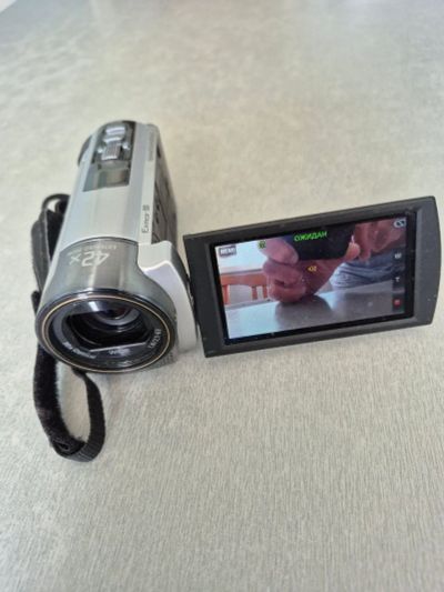 Лот: 25521778. Фото: 1. Видеокамера Sony HDR-CX130E. Видеокамеры