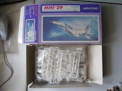 Лот: 2313233. Фото: 1. Истребитель МИГ-29 (размер 1/72... Авиамоделизм
