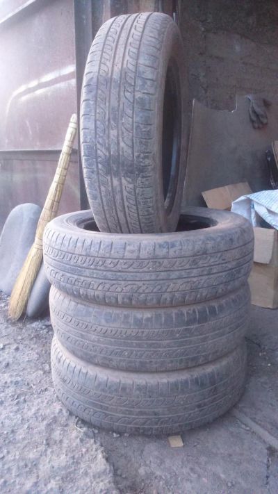 Лот: 7401809. Фото: 1. Шина Bridgestone 175х65х14 4 шт. Шины