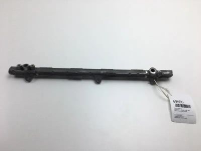 Лот: 20628471. Фото: 1. Рейка топливная Toyota Mark Ii... Топливная система