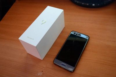 Лот: 11031980. Фото: 1. HONOR 9. Смартфоны