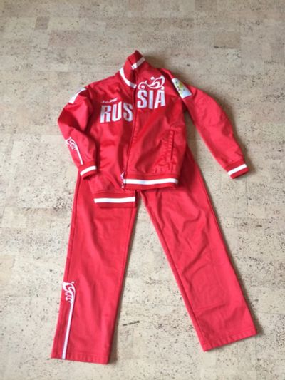 Лот: 4509056. Фото: 1. Спортивный костюм. Спортивная одежда