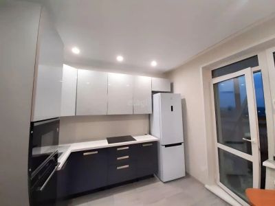 Лот: 20734510. Фото: 1. Продам 1-комн. кв. 43.7 кв.м... Квартиры, студии