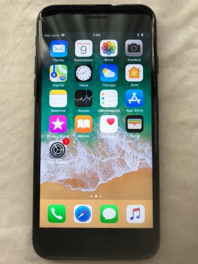 Лот: 11154835. Фото: 1. iPhone 7 32GB Black 32g Черный. Смартфоны
