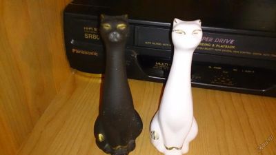 Лот: 5762650. Фото: 1. Глиняная пара. Кот и кошка. Аксессуары