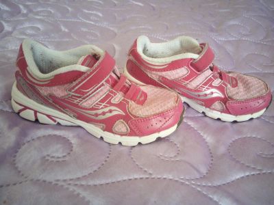 Лот: 6825007. Фото: 1. Кроссовки Saucony, 25р. Кеды, кроссовки