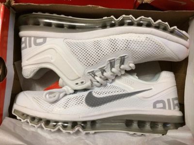 Лот: 3815907. Фото: 1. Nike AIR MAX 2013 белые. Кеды, кроссовки, слипоны