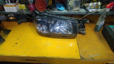 Лот: 18146957. Фото: 1. Фара правая subaru forester sg5. Оптика и освещение