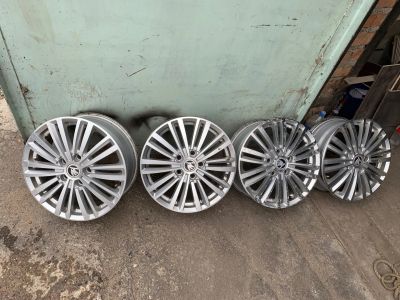 Лот: 20846388. Фото: 1. Диски skoda r16. Диски