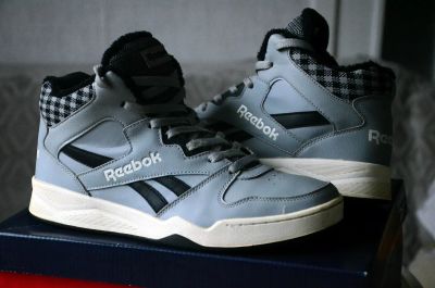 Лот: 20860577. Фото: 1. Кроссовки Высокие Зимние Reebok... Кеды, кроссовки, слипоны