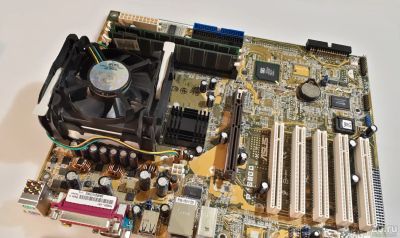Лот: 16914376. Фото: 1. Материнская плата ASUS P4S800... Материнские платы