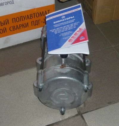 Лот: 6857615. Фото: 1. вибратор ИВ-98Б (380В), новый,. Электроинструмент