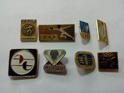 Лот: 3295616. Фото: 1. Подборка значков Фехтование. 8... Сувенирные