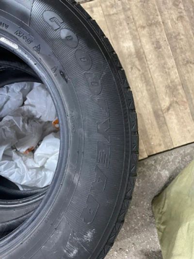 Лот: 23691549. Фото: 1. Goodyear Ice Navi SUV 265/65 R17. Шины
