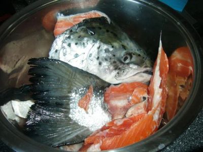 Лот: 3827818. Фото: 1. суповой набор из семги , головы... Икра, рыба, морепродукты