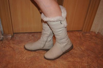 Лот: 3497202. Фото: 1. Сапожки беленькие р. 39. Сапоги
