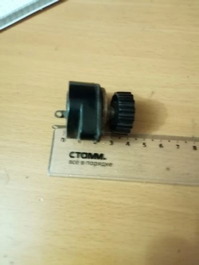 Лот: 25888829. Фото: 1. Резистор переменный РИК-49. Резисторы