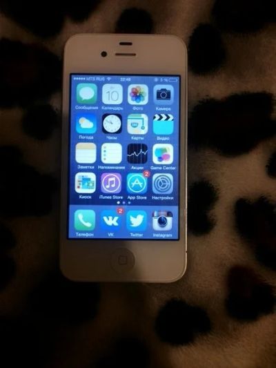 Лот: 4192506. Фото: 1. iPhone 4S 16Gb White. Смартфоны