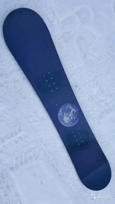 Лот: 10823056. Фото: 1. Сноуборд 154 см Heli Snowboards. Сноуборды