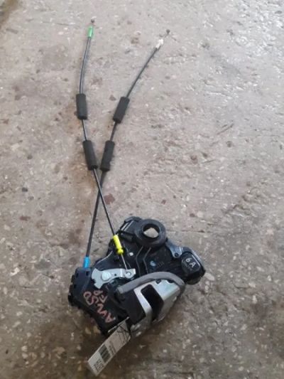 Лот: 21412715. Фото: 1. замок двери Toyota Camry ACV51... Двигатель и элементы двигателя