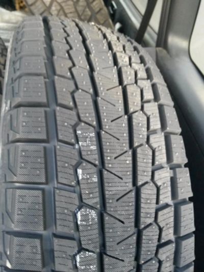 Лот: 10231193. Фото: 1. 225/65 R18 103Q Yokohama ice guard... Шины