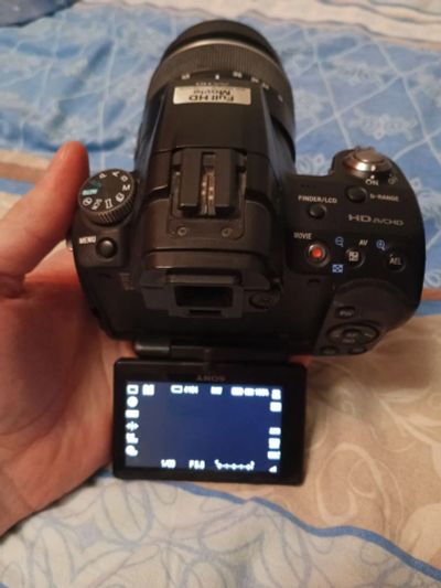 Лот: 23571770. Фото: 1. Фотоаппарат Sony slt A-33 + доп... Цифровые зеркальные