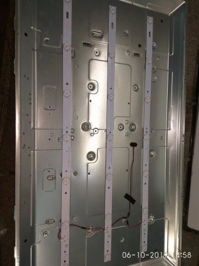 Лот: 14763876. Фото: 1. led string HL-00320A28-0701S-04... Запчасти для телевизоров, видеотехники, аудиотехники