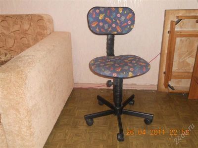Лот: 1089322. Фото: 1. стул. Столики, стулья, парты