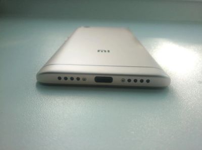 Лот: 10089269. Фото: 1. Xiaomi mi5s 4/32gb white/gold. Смартфоны