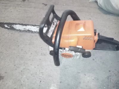 Лот: 9528232. Фото: 1. Бензопила stihl180. Бензо-, мотоинструмент