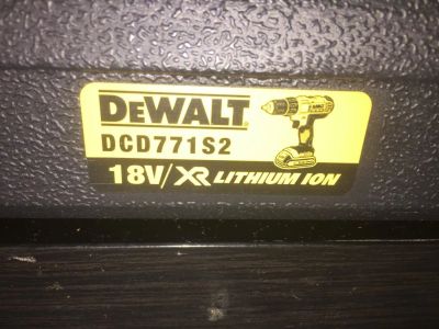 Лот: 11107698. Фото: 1. Шуруповёрт DeWalt dcd771s2 18V... Электроинструмент