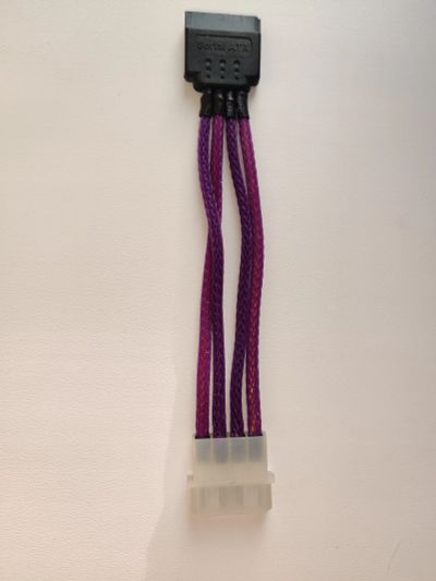 Лот: 19609660. Фото: 1. Переходник Molex - Sata. В оплётке... Шлейфы, кабели, переходники