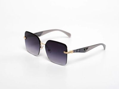 Лот: 21773815. Фото: 1. Очки Burberry. Очки солнцезащитные