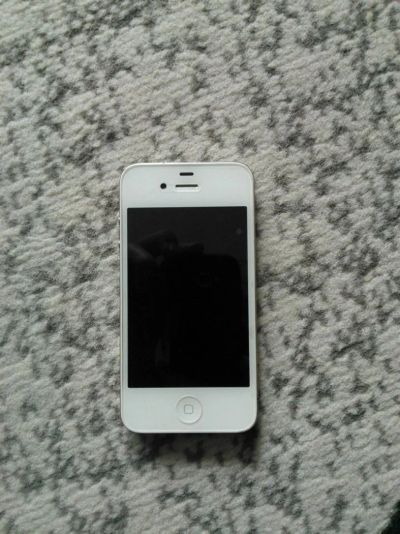 Лот: 3128390. Фото: 1. Продам iphone 4 32 Gb. Смартфоны