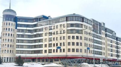 Лот: 13604838. Фото: 1. 3-комнатная квартира на ул. Петра... Квартиры, студии