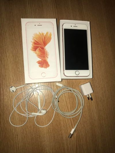 Лот: 10960702. Фото: 1. iPhone 6s 64gb Rose gold. Смартфоны