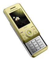 Лот: 3611727. Фото: 1. Мобильный телефон Sony Ericsson... Кнопочные мобильные телефоны