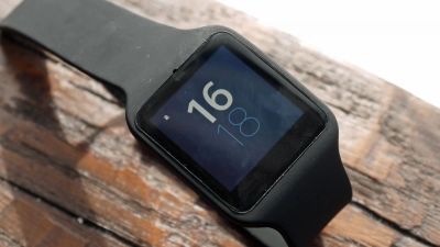 Лот: 5475173. Фото: 1. Смарт-часы Sony SmartWatch 3. Смарт-часы, фитнес-браслеты, аксессуары