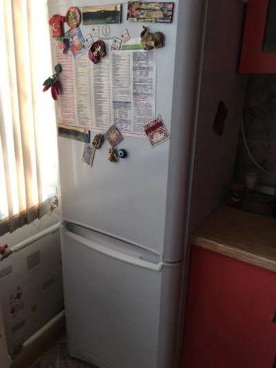 Лот: 10632485. Фото: 1. Продам холодильник Indesit. Холодильники, морозильные камеры