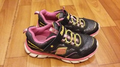 Лот: 8930216. Фото: 1. Кроссовки Skechers s-lights светящиеся... Кеды, кроссовки